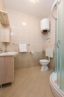 Summerheaven Apartments - 3