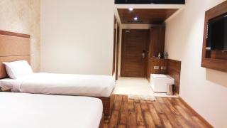 Hotel Smart City Park Inn - Tada - 3