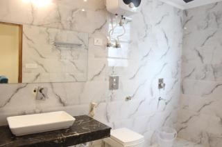 Hotel Star By Star Group- Near Delhi Airport - Nuova Delhi - 8