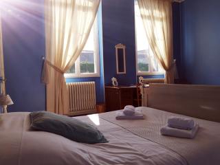 Grand gîte 15 personnes, 9 chambres, 100km de Paris en Exclusivité - 1