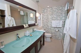 The Reefs Resort and Club - Southampton - 9