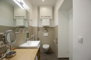 Vienna Gold Apartments - contactless check in - 1