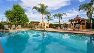 Best Western Plus Fresno Airport Hotel - Fresno - 8