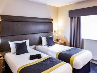 Mercure Newbury West Grange Hotel - 1