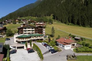 Alpenwellnesshotel Gasteigerhof - Neustift im Stubaital - 4