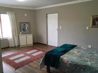 18 Patrys Crescent - Hermanus - 5