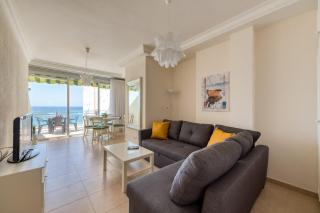 Front line with nice terrace By CanariasGetaway - Las Palmas de Gran Canaria - 3