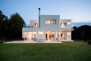 Hill House - 0
