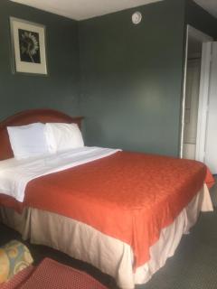 Hope Inn - Lenox - 5