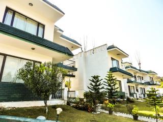 Hotel Van Durga Katra -10 mins Drive from Helipad - 1