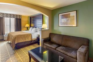 Quality Suites Sherman - 1