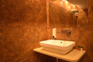 Hotel Hari Vilaas - Varanasi - 2