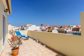 FLH Lagoa Sunny Flat with Balcony - Lagoa - 0