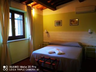Agriturismo Podere S. Croce - Saturnia - 1