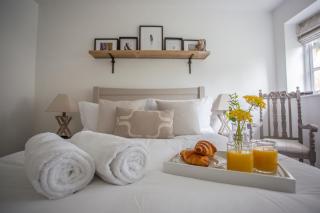 No. 14, Park Street - Stow on the Wold - 4