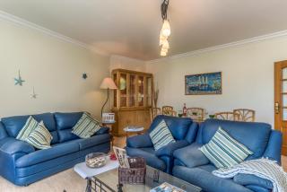 FLH Lagoa Sunny Flat with Balcony - Lagoa - 3