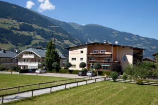 Gästehaus Wiesengrund & Apart Sporer - Mayrhofen - 8