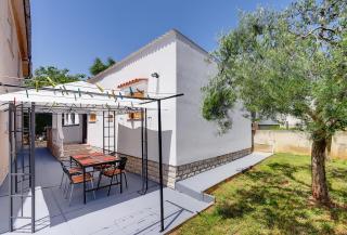 Holiday Home Mihael - Medulin - 0