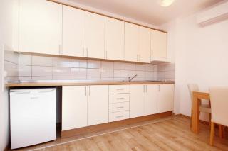Apartments with a parking space Duce, Omis - 9437 - Dugi Rat - 5