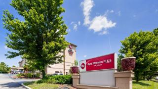 Best Western PLUS Hannaford Inn & Suites - 0