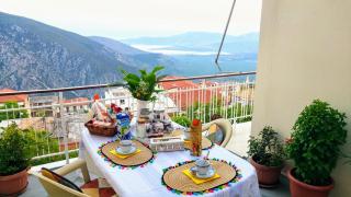 Delphic Horizons - Delphi - 2