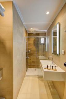 Maria Beach Hotel - 1