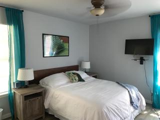 The Peahen House - San Antonio - 2