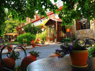 Hospedium Hostal Almanzor - Navarredonda de Gredos - 3
