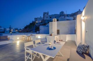 Cycladic Breeze - Naxos Chora - 1