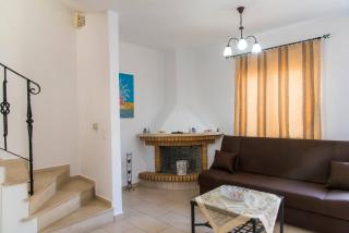 Cosy House - Palekastron - 9