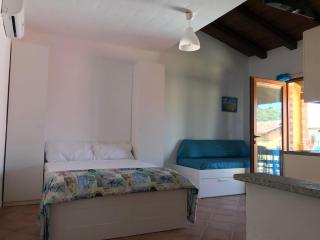 PRETTY LITTLE HOUSE (con piscina e wi-fi) - Nebida - 6