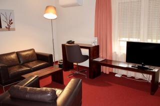 Hotel Donnersberg - Darmstadt - 4