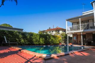 Ainslie Manor Bed and Breakfast - Redcliffe - 4