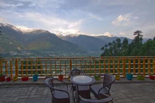 The Holiday Villa Resorts & Spa - 4