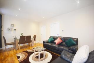 London Modern 4 Bedroom Apartment - London - 5