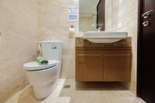Luxurious Studio at Menteng Park Apartment By Travelio - 5