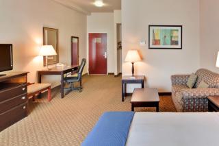 Holiday Inn Express Delano Highway 99 by IHG - Delano - 7