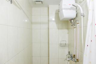 Exclusive 2BR Springlake Summarecon Bekasi Apartment By Travelio - Bekasi - 5