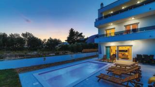 NEW VILLA DAVID, WI-FI, IPTV, 5 bedrooms, 4 bathrooms - Kaštela - 2