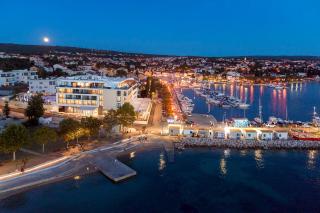 Luxury Hotel Riva - Malinska - 9