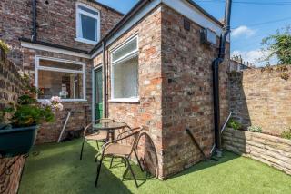 Lockwood St · Cosy Central Victorian House in York with Parking - Pass the Keys - 6