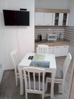 Tara Deluxe Apartment - Budva - 9