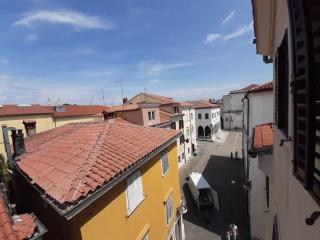 Central square view - near beach - Capodistria - 9
