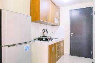 Spacious Studio Room Park View Condominium Apartment By Travelio - Depok - 6