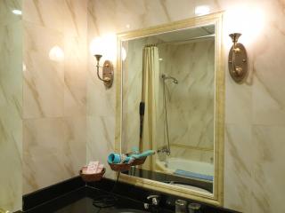 Huong Sen Hotel - Ho Chi Minh City - 7