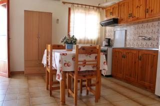 Seaview - selfcatering apartment - Helen No 2 - Xiropigado - 5