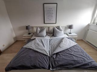 Moderne 3BR Netflix,Kaffee,Wifi,Parken - 2
