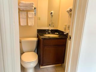 Sandusky Inn - 6