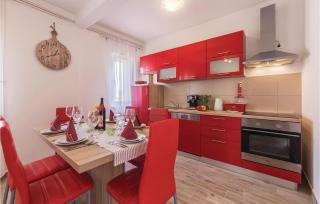 2 Bedroom Gorgeous Apartment In Liznjan - Ližnjan - 7