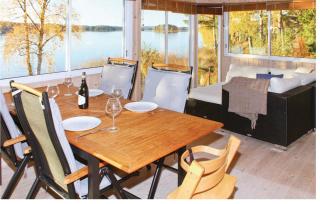 Awesome Home In Säffle With Sauna - Harnäs - 9